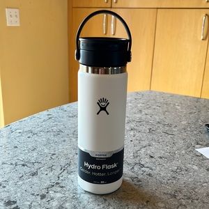 Hydro Flask 20 oz. Wide Mouth With Flex Sip Lid
